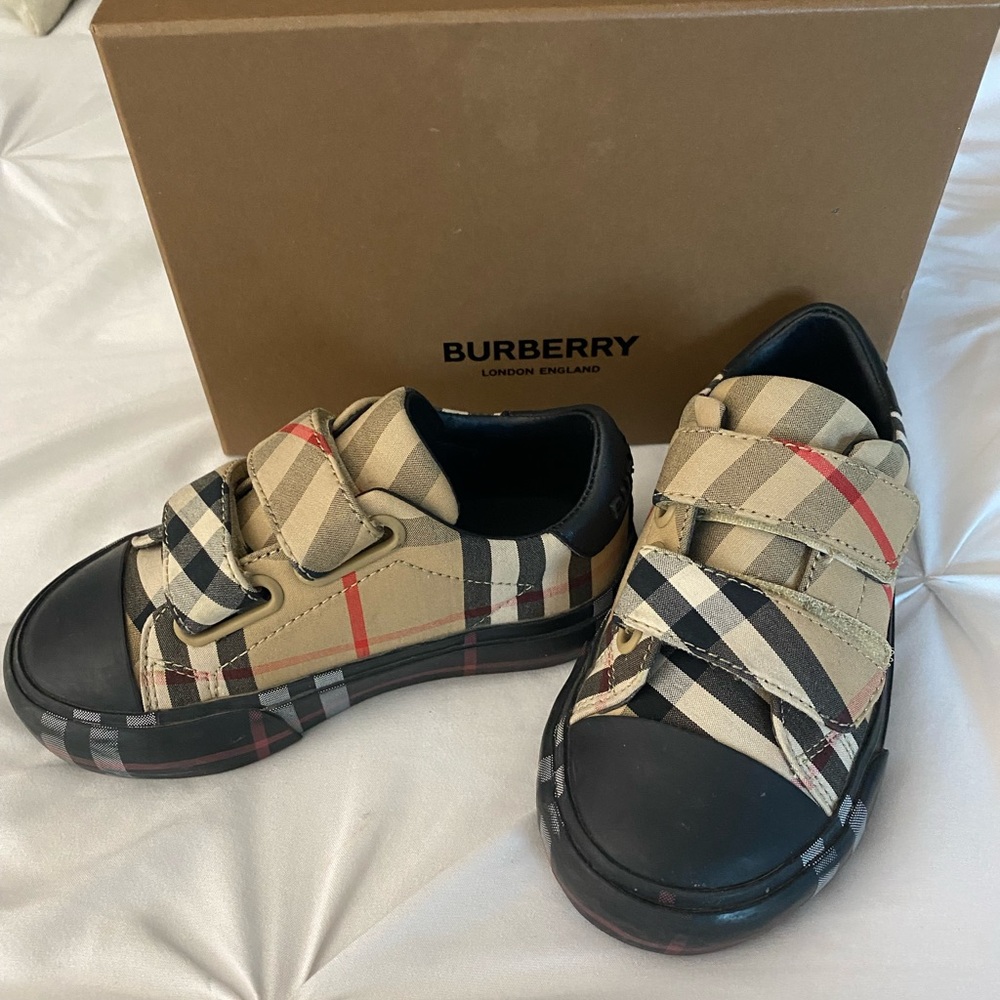 Cute authentic Burberry sneakers